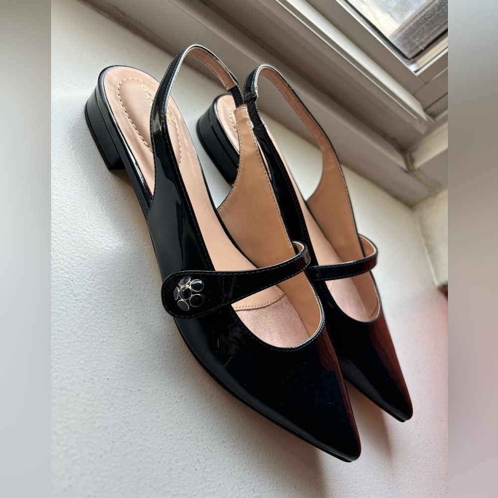 NEW! Bandolino Black Aubriana Pointed Toe Flats with Slingback Strap, size 7.5